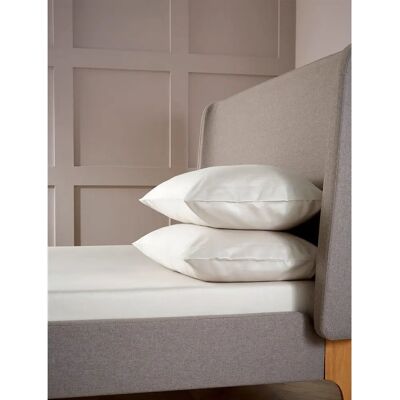 Christy 400TC Luxury Cotton Sateen Fitted Sheet Ivory Single Christy 400TC Luxury Cotton Sateen Fitted Sheet Ivory Single