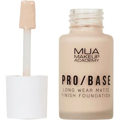 MUA Makeup Academy PRO/BASE Pitkäkestoinen Mattainen Meikkivoide - #102 30ml MUA Makeup Academy PRO/BASE Pitkäkestoinen Mattainen Meikkivoide - #102 30ml