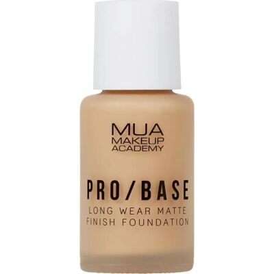 MUA Make Up Academy Pro Base Langanhaltendes Mattes Foundation - #144 MUA Make Up Academy Pro Base Langanhaltendes Mattes Foundation - #144