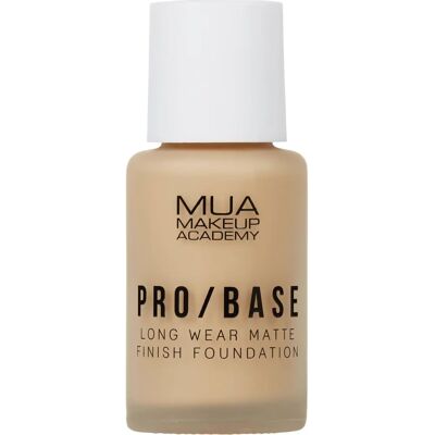 MUA Makeup Academy Pro Base Pitkäkestoinen Mattainen Meikkivoide - 146 MUA Makeup Academy Pro Base Pitkäkestoinen Mattainen Meikkivoide - 146