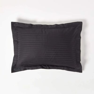 Homescapes Schwarzes ägyptisches Baumwoll-Satin-Streifen-Kopfkissenbezug - Standard, 48x74cm Homescapes Schwarzes ägyptisches Baumwoll-Satin-Streifen-Kopfkissenbezug - Standard, 48x74cm