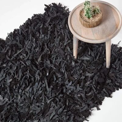 Homescapes Dallas Leather Shaggy Rug - Black - 90x150cm - Rug Homescapes Dallas Leather Shaggy Rug - Black - 90x150cm - Rug