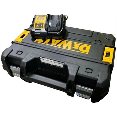 DeWalt - DCB115 - 18V XR - 30 Min - Battery Charger DeWalt - DCB115 - 18V XR - 30 Min - Battery Charger
