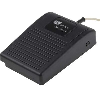 RS PRO Interruttore a pedale - Arresto d'emergenza - Plastica - 6A 250V RS PRO Interruttore a pedale - Arresto d'emergenza - Plastica - 6A 250V