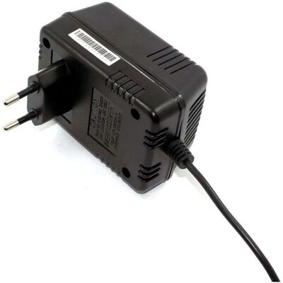 RS PRO Netzteil - 9V 1.5A für Geräte RS PRO Netzteil - 9V 1.5A für Geräte