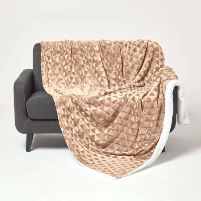 Homescapes Light Brown Geometric Triangle Velvet Throw - Throw Blanket Homescapes Light Brown Geometric Triangle Velvet Throw - Throw Blanket