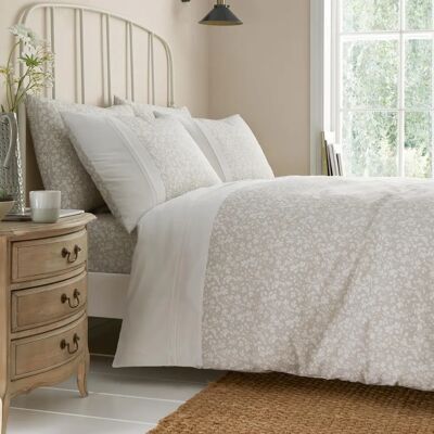 Dreams & Drapes Tess Floral Duvet Cover Bedding Set Natural - Bedding set Dreams & Drapes Tess Floral Duvet Cover Bedding Set Natural - Bedding set