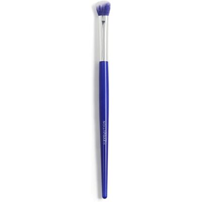 Revolution Relove Reine Pinceau de Fusion - Outil de Maquillage des Yeux - Publicité Revolution Relove Reine Pinceau de Fusion - Outil de Maquillage des Yeux - Publicité