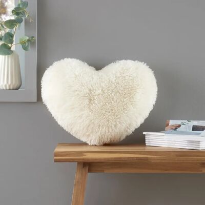 Catherine Lansfield Cream Heart Cushion - Cushion Catherine Lansfield Cream Heart Cushion - Cushion
