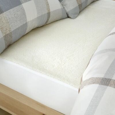 Catherine Lansfield King Thermal Fleece Under Blanket - Bed Linen Catherine Lansfield King Thermal Fleece Under Blanket - Bed Linen
