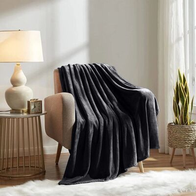 Imperial Rooms - Faux Fur Fleece Blanket - Black - Blanket Imperial Rooms - Faux Fur Fleece Blanket - Black - Blanket