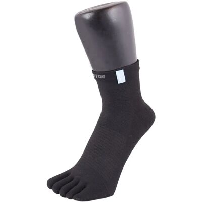 TOETOE Black Moisture Wicking Outdoor Trainer Toe Socks - Unisex TOETOE Black Moisture Wicking Outdoor Trainer Toe Socks - Unisex