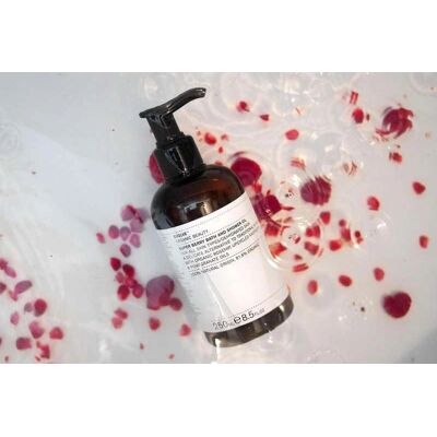 Evolve Organic Beauty Super Berry Bath & Shower Oil 250ml Evolve Organic Beauty Super Berry Bath & Shower Oil 250ml