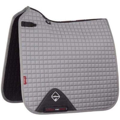 LeMieux ProSport Carré de dressage en coton - Tapis de selle - Publicité LeMieux ProSport Carré de dressage en coton - Tapis de selle - Publicité