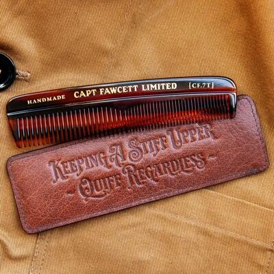 Peigne Captain Fawcett - Étui en cuir - Démêlant pour hommes Peigne Captain Fawcett - Étui en cuir - Démêlant pour hommes