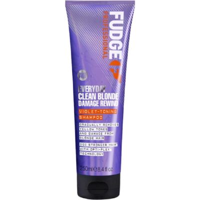 Après-shampooing Fudge Everyday Clean Blonde Damage Rewind Violet-Toning (250ml) - Publicité Après-shampooing Fudge Everyday Clean Blonde Damage Rewind Violet-Toning (250ml) - Publicité