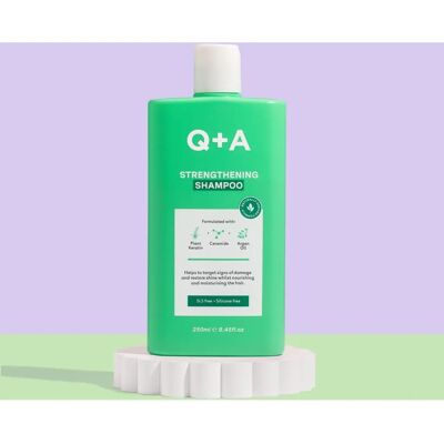 Q+A Versterkende Shampoo - Herstelt & Voedt Haar Q+A Versterkende Shampoo - Herstelt & Voedt Haar