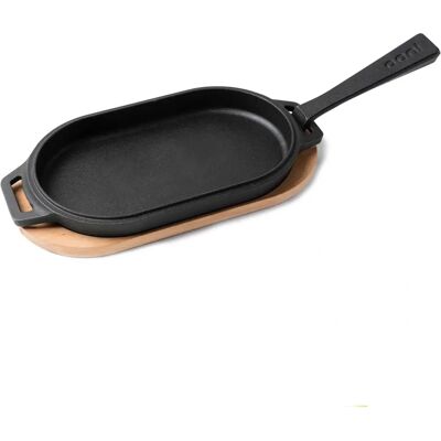 Poêle Sizzler Ooni - Fonte avec poignée en bois - Convient à tous les fours à pizza Ooni - Publicité Poêle Sizzler Ooni - Fonte avec poignée en bois - Convient à tous les fours à pizza Ooni - Publicité