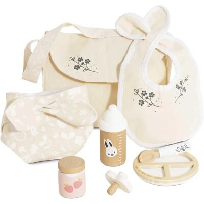 Le Toy Van Wooden Doll Nursing Set - Role Play - 2+ years Le Toy Van Wooden Doll Nursing Set - Role Play - 2+ years