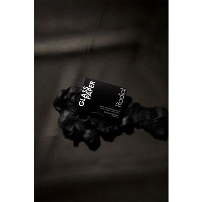 Feuilles de papier matifiant en argile noire Rodial - 50 pcs Feuilles de papier matifiant en argile noire Rodial - 50 pcs