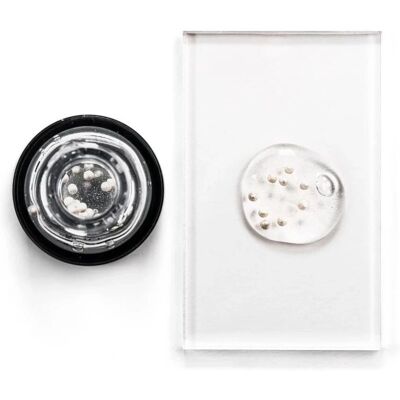Sérum de Perles de Caviar Blanc Avant Skincare - Sérum Visage - Publicité Sérum de Perles de Caviar Blanc Avant Skincare - Sérum Visage - Publicité