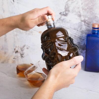 Decanteur Stormtrooper - 750ml Noir Star Wars - Publicité Decanteur Stormtrooper - 750ml Noir Star Wars - Publicité