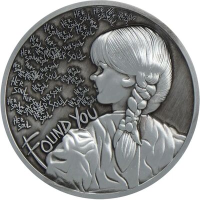 Fanattik Annabelle Medallion - Limited Edition Decor Fanattik Annabelle Medallion - Limited Edition Decor