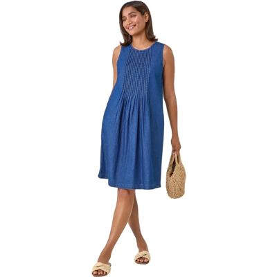 Robe à poches en denim bleu avec plissés de Roman Originals UK - Robe - Publicité Robe à poches en denim bleu avec plissés de Roman Originals UK - Robe - Publicité