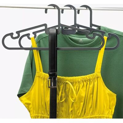 ReBorn - Recycled Plastic - Grey - Pack of 5 - Hangers ReBorn - Recycled Plastic - Grey - Pack of 5 - Hangers