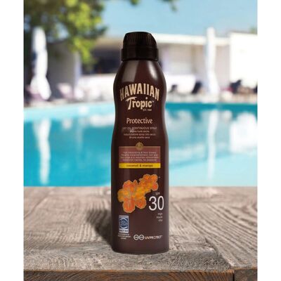 Spray Olio Protettivo Hawaiian Tropic Cocco & Mango SPF 30 (180ml) Spray Olio Protettivo Hawaiian Tropic Cocco & Mango SPF 30 (180ml)