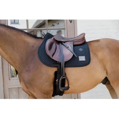Kentucky Horsewear - Fishbone Competition - Noir - Tapis de selle - Publicité Kentucky Horsewear - Fishbone Competition - Noir - Tapis de selle - Publicité