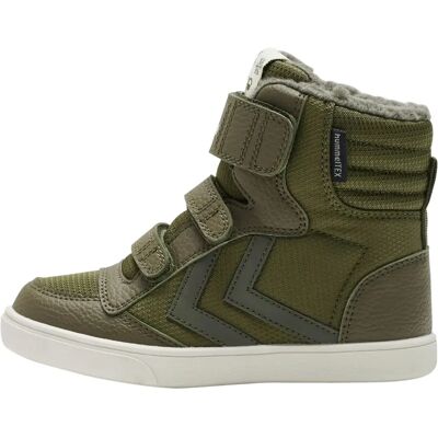 Baskets unisex hummel - Modèle STADIL SUPER POLY BOOT RECYCLED TEX - Imperméable et respirant - Chaussures pour enfants - Publicité Baskets unisex hummel - Modèle STADIL SUPER POLY BOOT RECYCLED TEX - Imperméable et respirant - Chaussures pour enfants - Publicité
