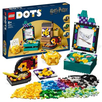 LEGO DOTS Hogwarts Desktop Kit (41811) LEGO DOTS Hogwarts Desktop Kit (41811)