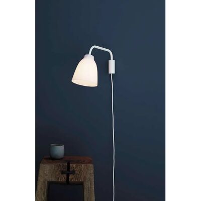 Fritz Hansen Caravaggio Hvit Vegglampe Fritz Hansen Caravaggio Hvit Vegglampe