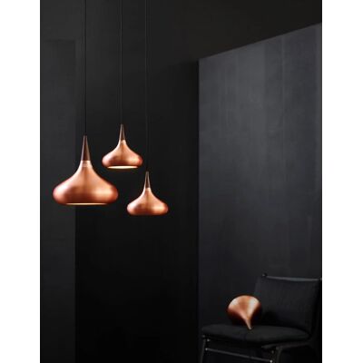 Fritz Hansen P2 Hengelampe - Aluminium & Eik Fritz Hansen P2 Hengelampe - Aluminium & Eik