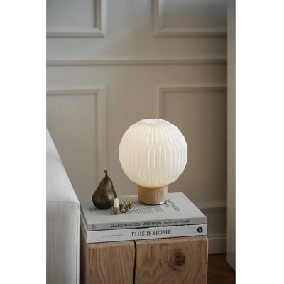 Lampe de Table Le Klint 375 - Design de Lanterne Iconique - Publicité Lampe de Table Le Klint 375 - Design de Lanterne Iconique - Publicité