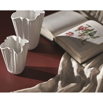Kähler Hammershøi Unfold Vase - 16,5 cm Weiß Kähler Hammershøi Unfold Vase - 16,5 cm Weiß