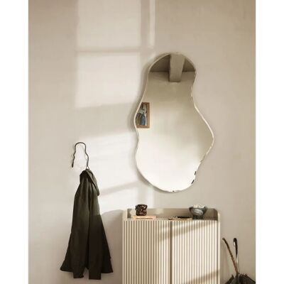 Specchio da parete Pond di ferm LIVING - Grande in ottone Specchio da parete Pond di ferm LIVING - Grande in ottone