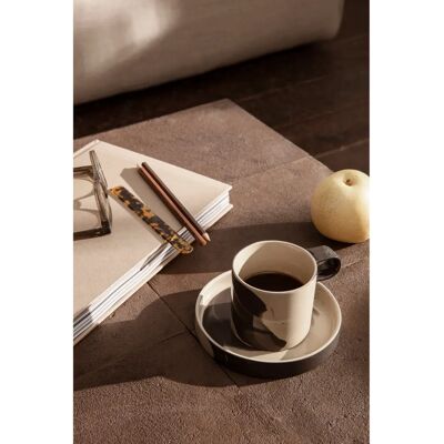 ferm LIVING Inlay Kopp og Underfat, sand/brun ferm LIVING Inlay Kopp og Underfat, sand/brun