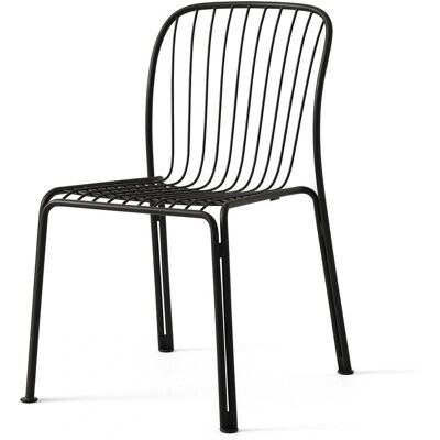 Chaise d'extérieur Thorvald SC94 de Space Copenhagen - Noir néoclassique - Publicité Chaise d'extérieur Thorvald SC94 de Space Copenhagen - Noir néoclassique - Publicité
