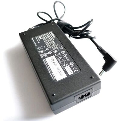 Sony ACDP-100D01 - Adaptateur secteur 100W pour notebooks - Publicité Sony ACDP-100D01 - Adaptateur secteur 100W pour notebooks - Publicité