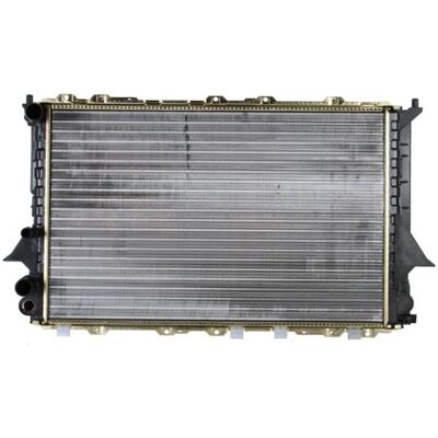 Nissens Radiatore in alluminio per Audi 100 C4 A6 C4 - Raffreddamento auto Nissens Radiatore in alluminio per Audi 100 C4 A6 C4 - Raffreddamento auto