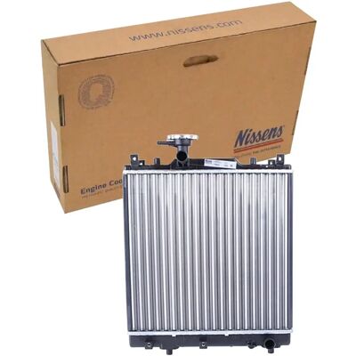 Radiatore in alluminio Nissens 64204 per Suzuki - Raffreddamento motore Radiatore in alluminio Nissens 64204 per Suzuki - Raffreddamento motore