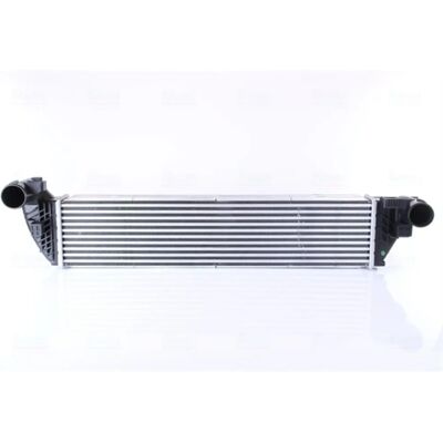 NISSENS 96418 Intercooler - Ilma-Ilma, Vesi-Ilma, Ei EGR venttiiliä - Renault: Espace 4, Laguna 2 NISSENS 96418 Intercooler - Ilma-Ilma, Vesi-Ilma, Ei EGR venttiiliä - Renault: Espace 4, Laguna 2