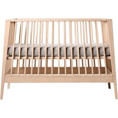 Leander Babyseng - Justerbar, Miljøvennlig, Blir til Sofa - Baby Møbler Leander Babyseng - Justerbar, Miljøvennlig, Blir til Sofa - Baby Møbler
