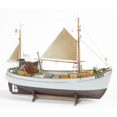 Kit de Modèle Billing Boats - Bateau de Pêche Mary Ann - Échelle 1:33 - Publicité Kit de Modèle Billing Boats - Bateau de Pêche Mary Ann - Échelle 1:33 - Publicité