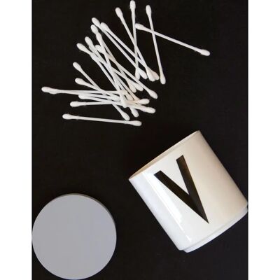 Personlig bokstavkopp fra Design Letters - Arne Jacobsen Vintage ABC Personlig bokstavkopp fra Design Letters - Arne Jacobsen Vintage ABC
