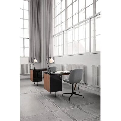 Lampe de table GUBI Bestlite BL2 - Laiton/Blanc - 16cm - Publicité Lampe de table GUBI Bestlite BL2 - Laiton/Blanc - 16cm - Publicité