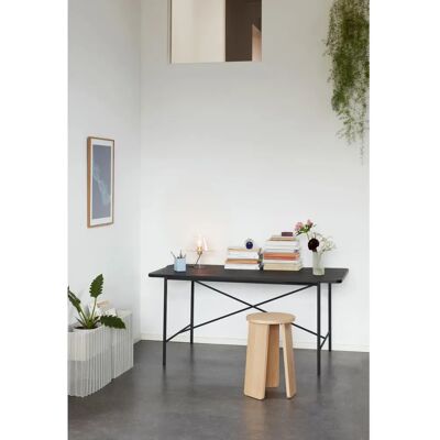 Pot de Fleurs en Métal Beige Hübsch - Style Scandinave - Publicité Pot de Fleurs en Métal Beige Hübsch - Style Scandinave - Publicité