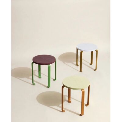 Sgabello Hübsch Borgogna / Verde - Minimalista, Impilabile, FSC certificato Sgabello Hübsch Borgogna / Verde - Minimalista, Impilabile, FSC certificato